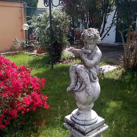 Antica Corte Lombarda Bed & Breakfast *